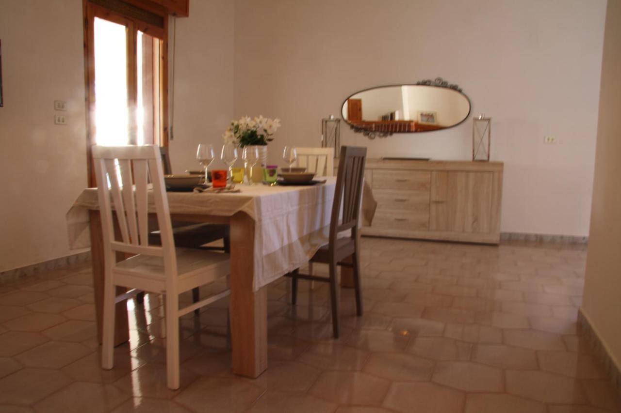 Villa La Casa Di Dario Monacizzo Habitación foto