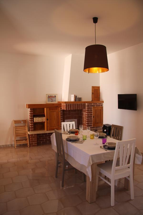 Villa La Casa Di Dario Monacizzo Habitación foto